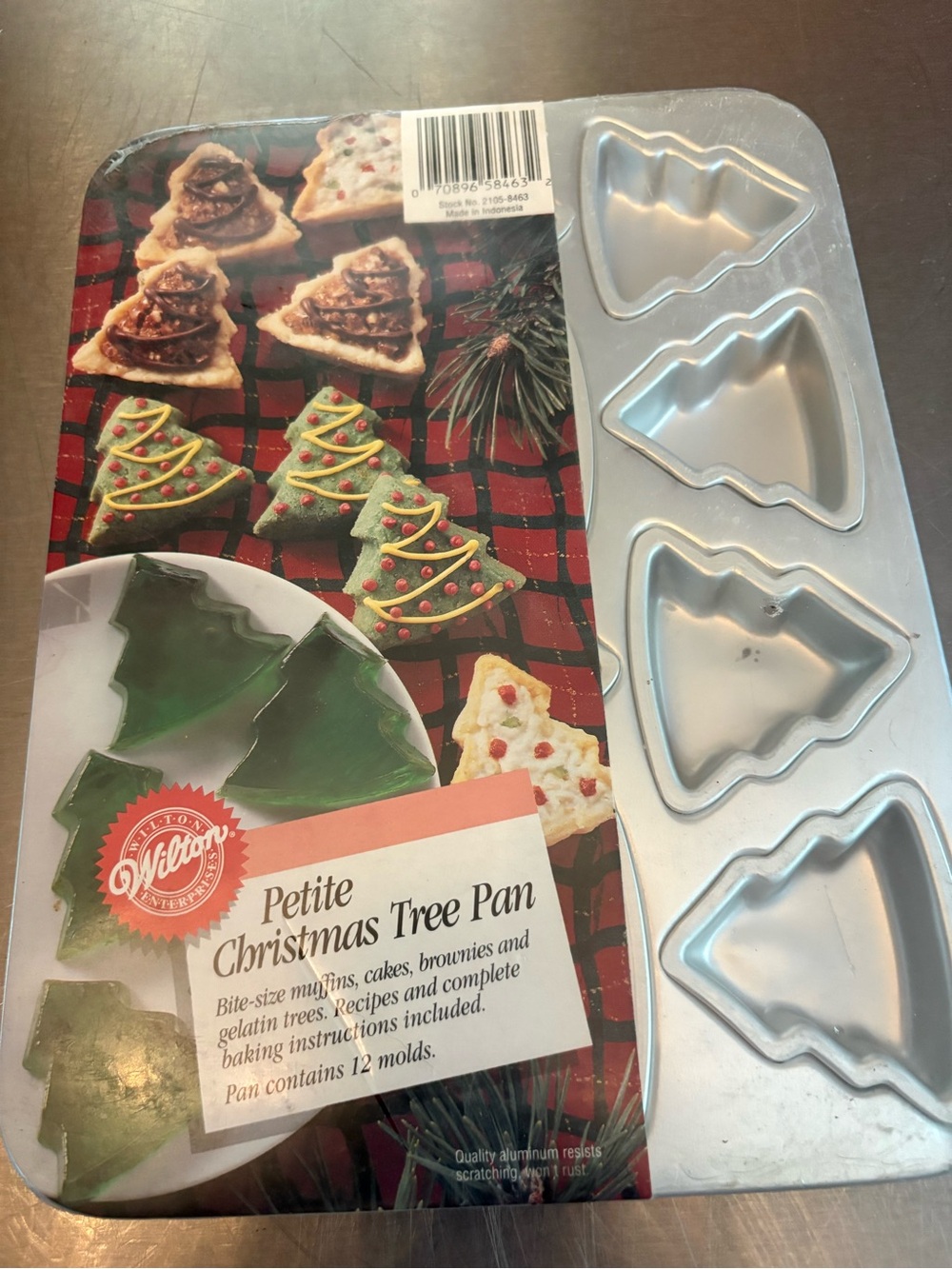 Wilton Silver Petite Christmas Tree Baking Pan